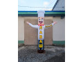 naduvnaia-figura-povar-s-masushhei-rukoi-small-2