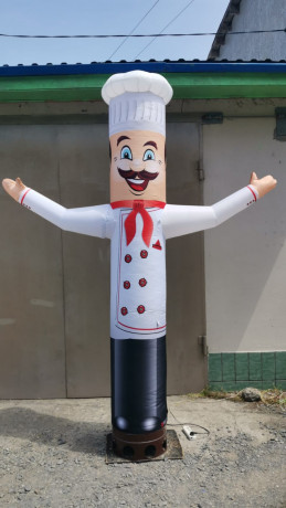 naduvnaia-figura-povar-s-masushhei-rukoi-big-4